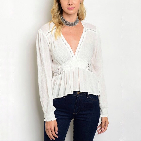 Pretty Lace Ivory Top - Picture 3 of 4